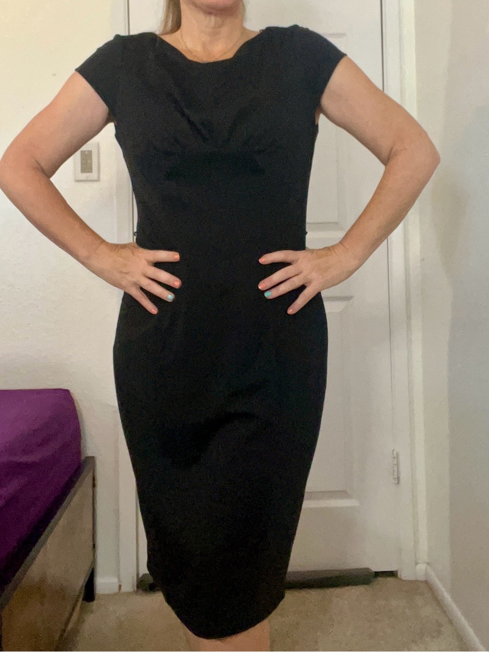 Maggy London Black Cap-Sleeve Midi Sheath Dress